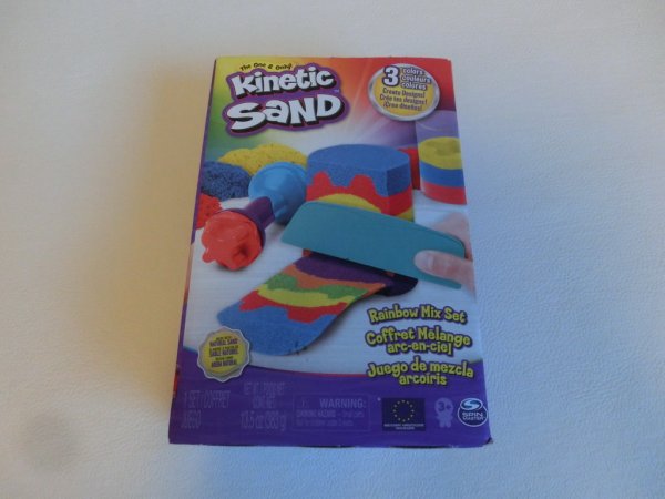 Kinetic Sand Rainbow Mix Set