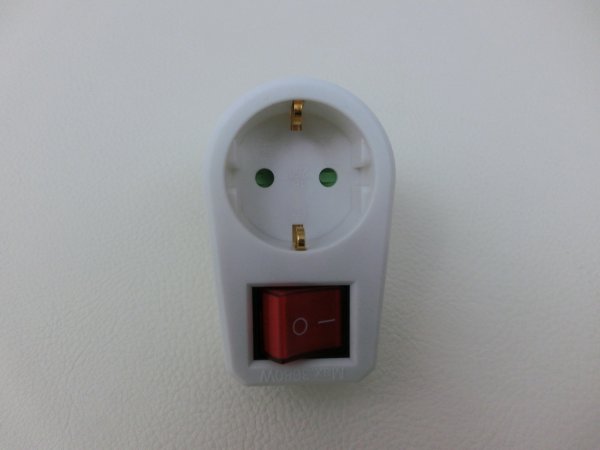 Zwischenstecker Mit Schalter 47490L